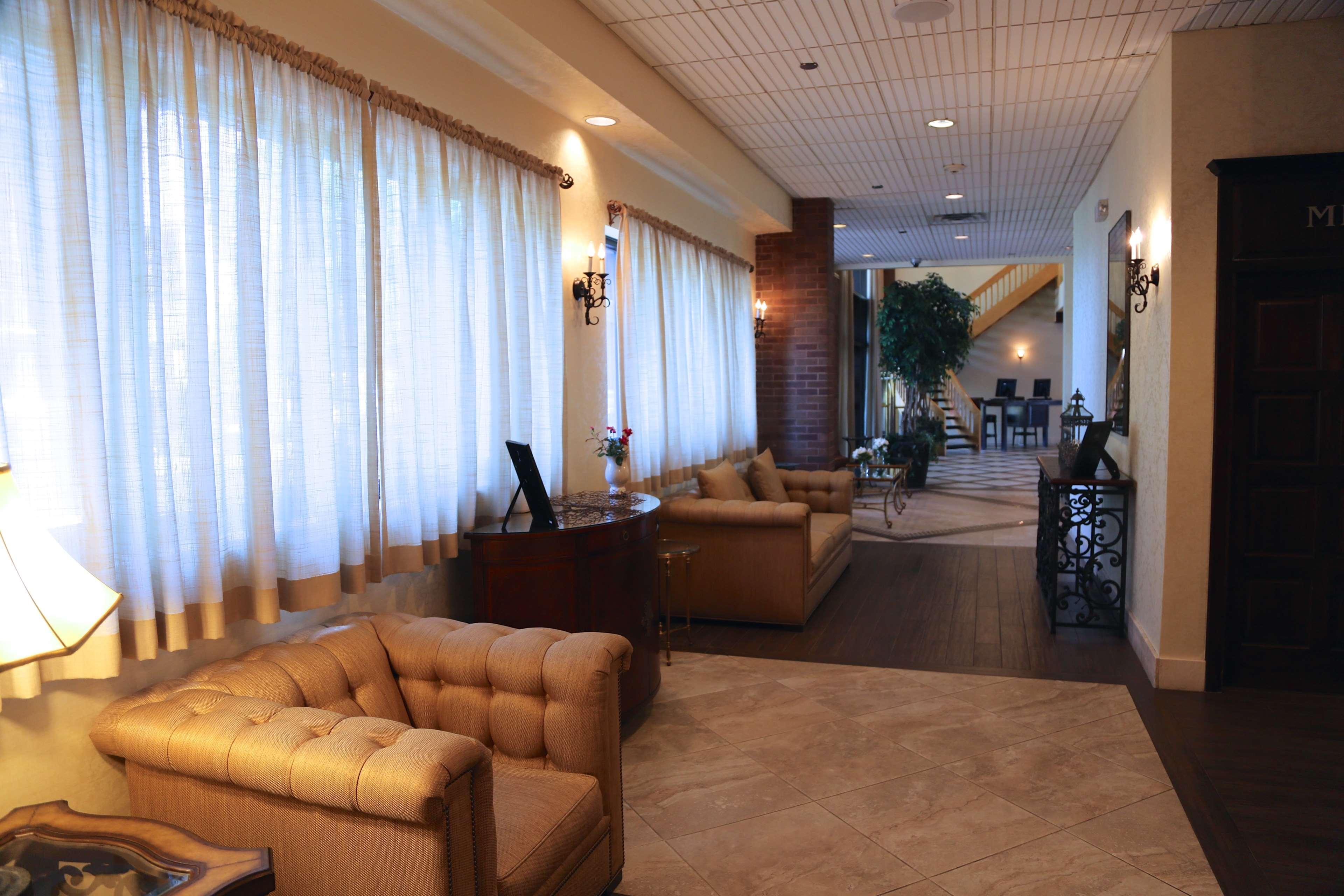 Best Western Plus Fairfield Executive Inn Buitenkant foto